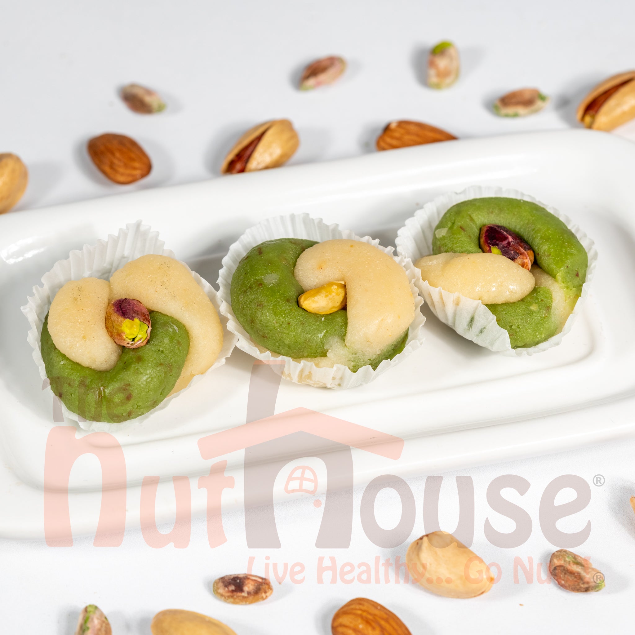 VERSIONOFYOU NEWTankBraTop M/PISTACHIO新品 AleppoLozinaWithPistachios.jpg