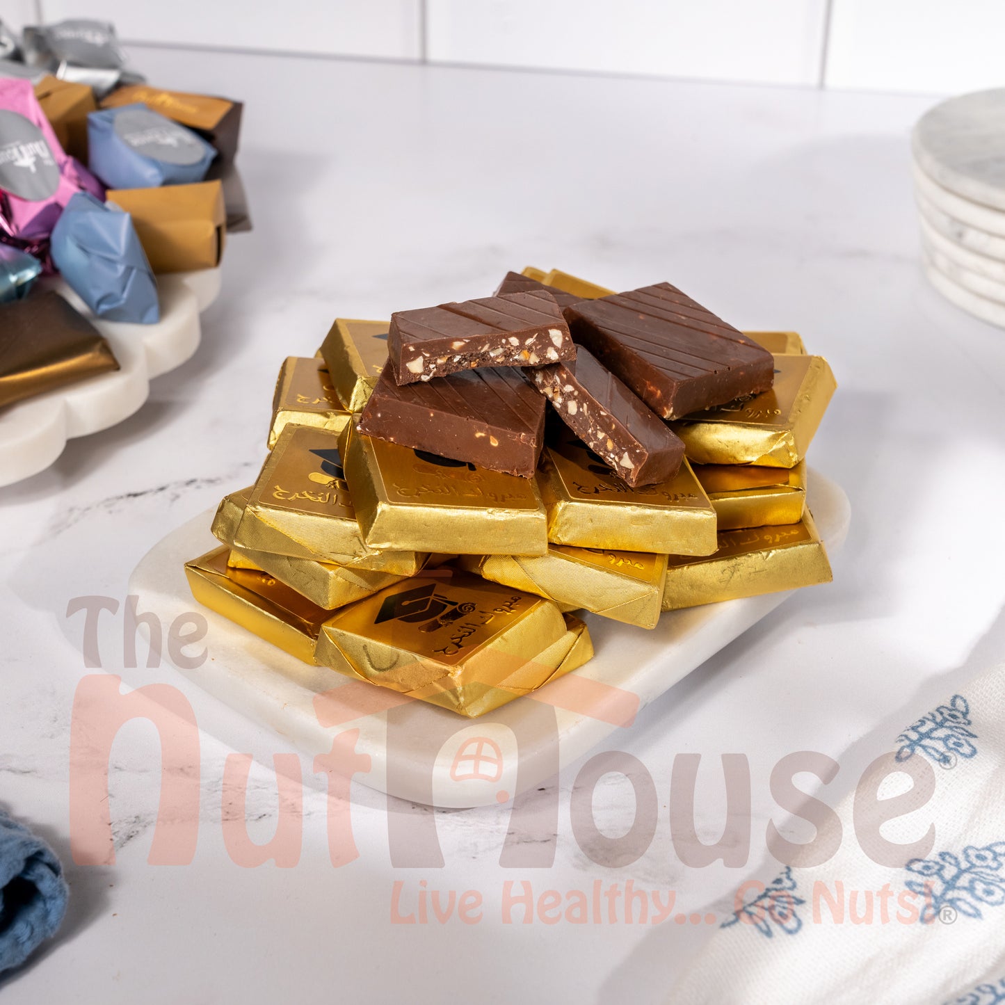 Gold Graduation Chocolate Crushed Nuts & Hazelnut Cream