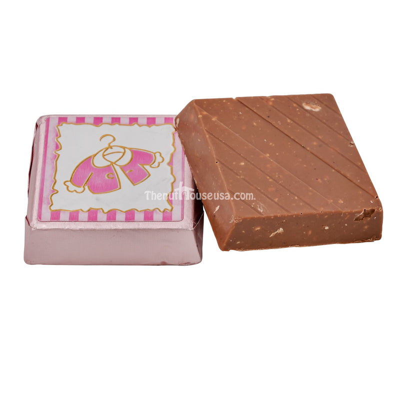 Its a girl 2 chocolate crushed nuts  with hazelnut cream